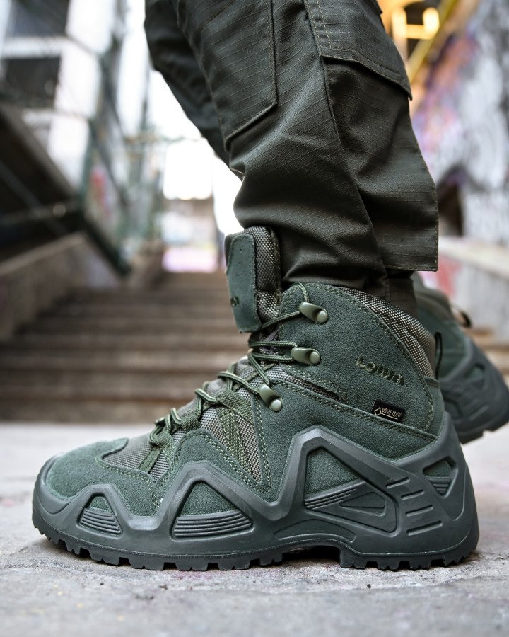 Тактичні черевики lowa haki gore tex