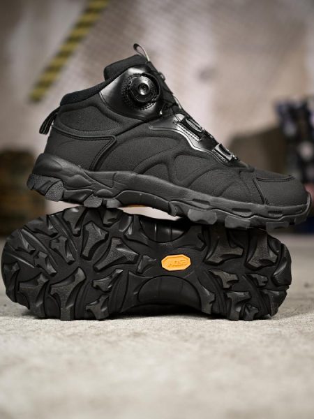 Тактичні черевики на автозав'язці чорні