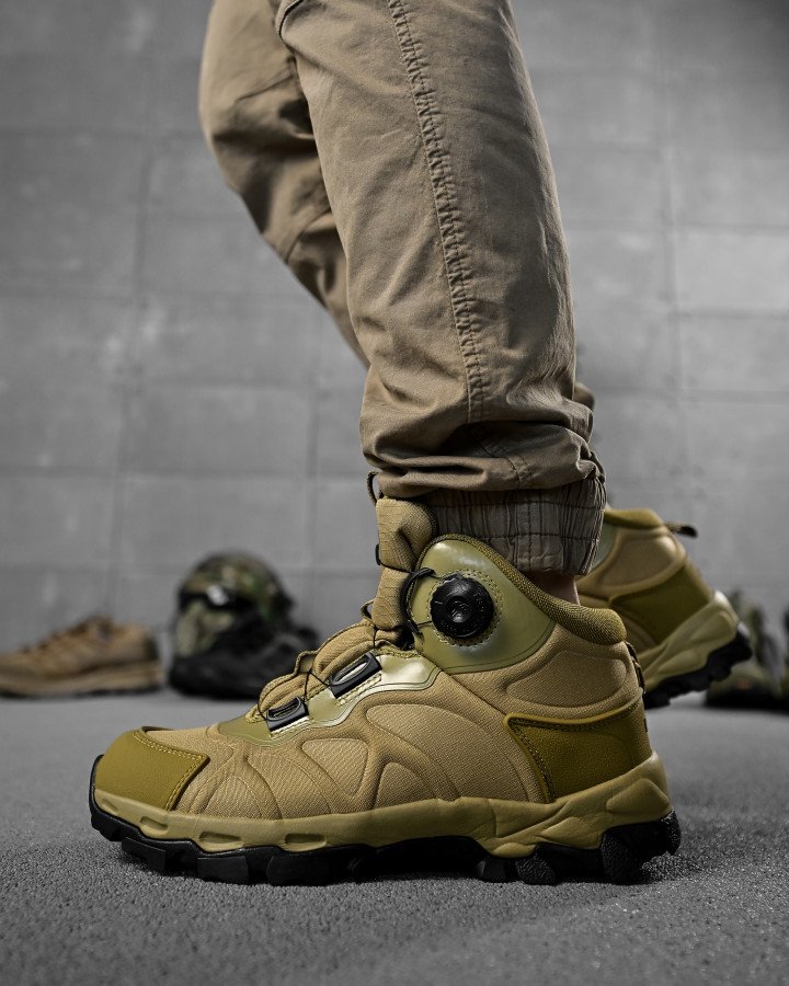 Тактичні черевики на автошнурівці койот