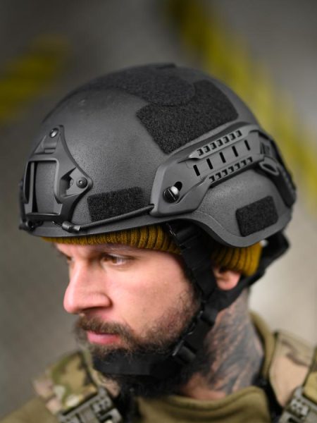 Шолом helmet black
