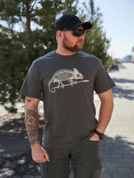 Футболка з принтом Chameleon Bones 100% Cotton Сіра